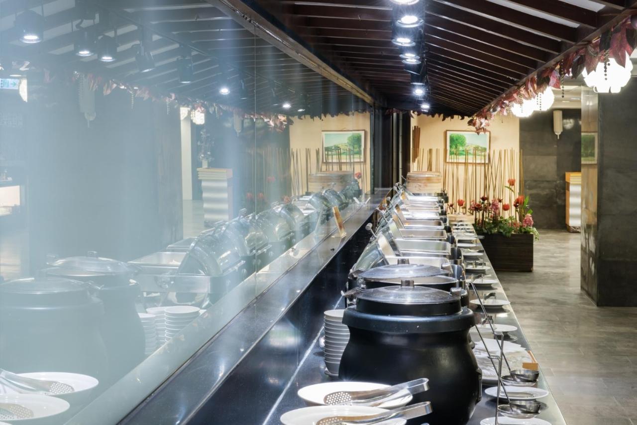 Hometel Hotel 高雄市 エクステリア 写真
