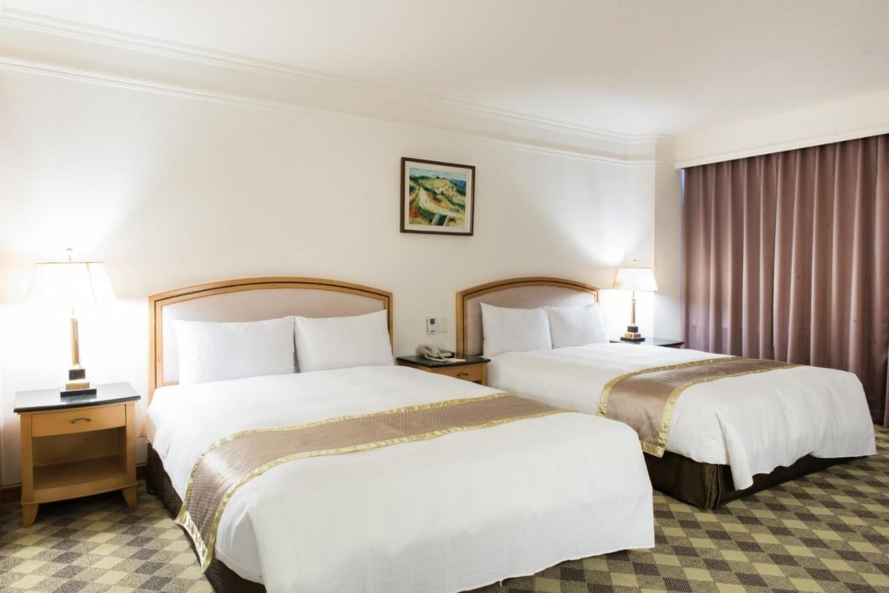 Hometel Hotel 高雄市 エクステリア 写真