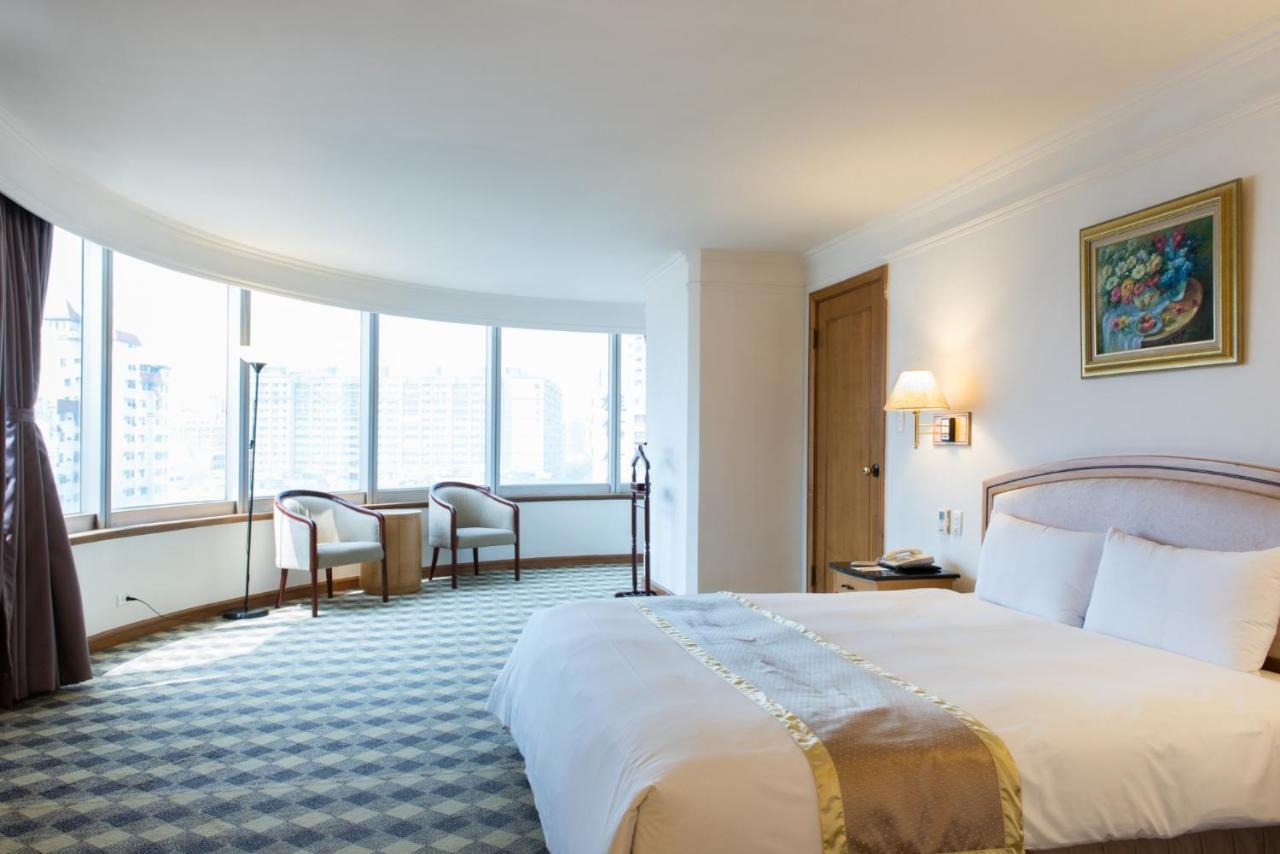 Hometel Hotel 高雄市 エクステリア 写真