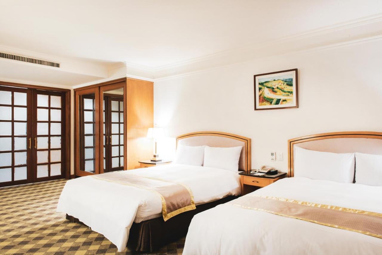 Hometel Hotel 高雄市 エクステリア 写真