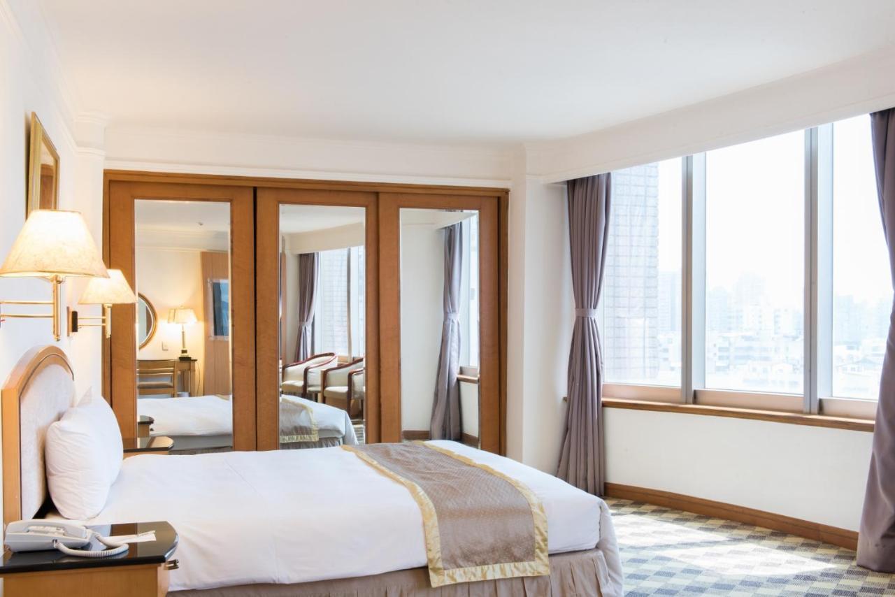 Hometel Hotel 高雄市 エクステリア 写真