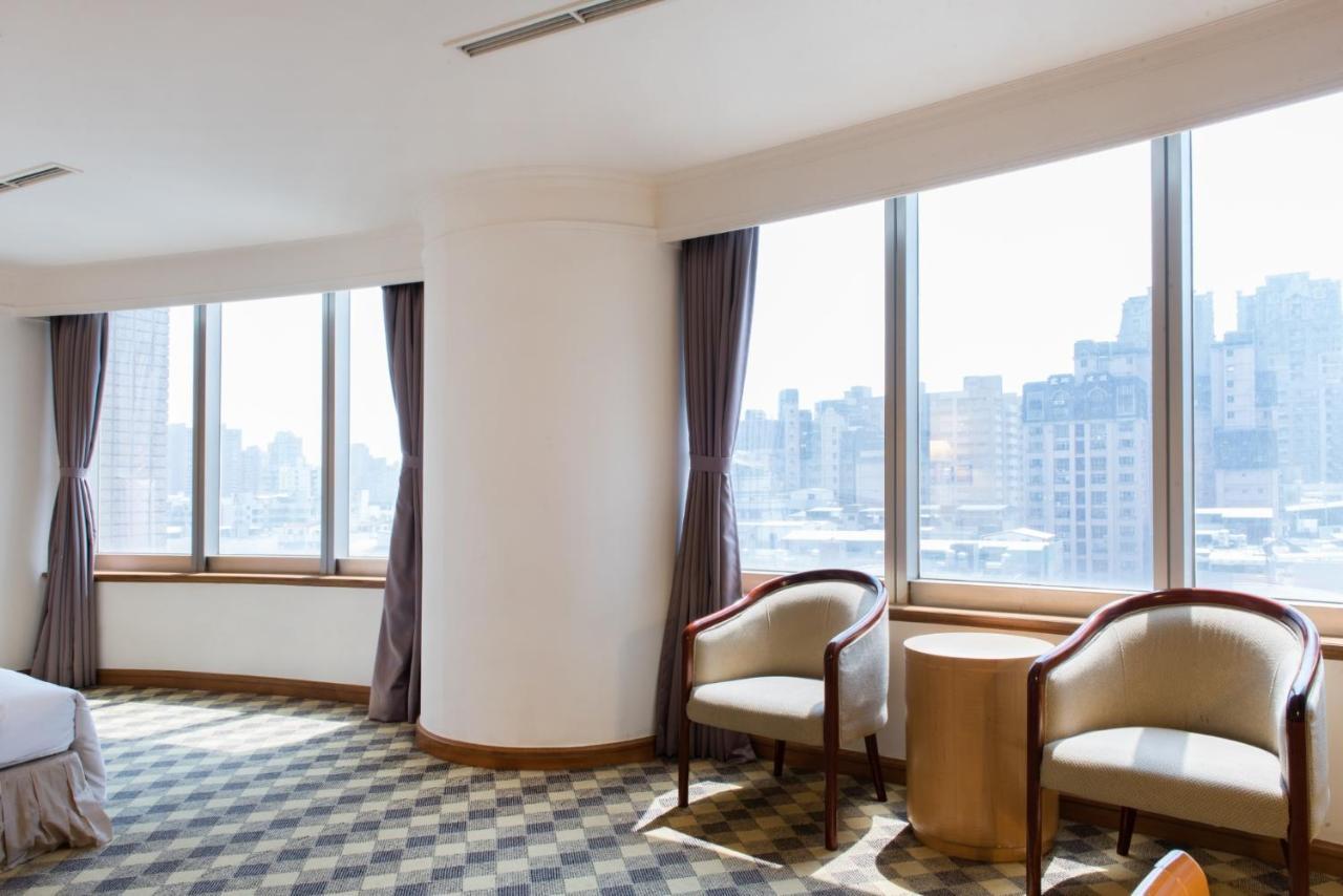 Hometel Hotel 高雄市 エクステリア 写真